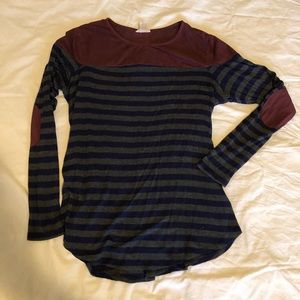 Lightweight cotton LS top